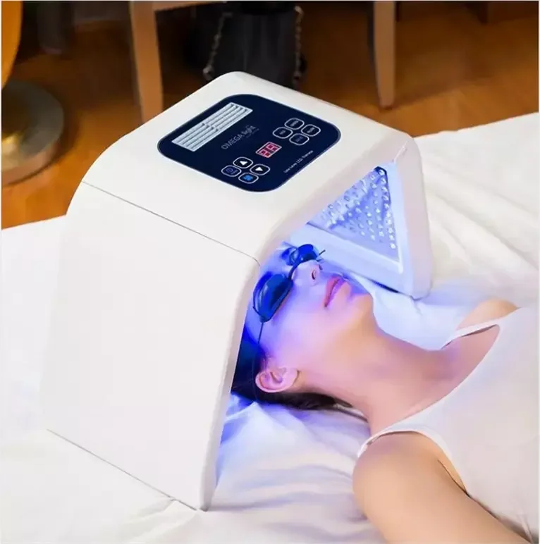 LED Light Therapy Device